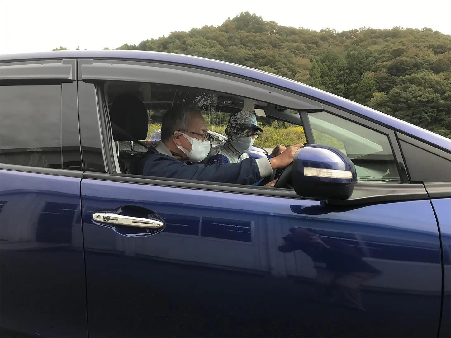 視覚障がい者向け自動運転ツアーの様子