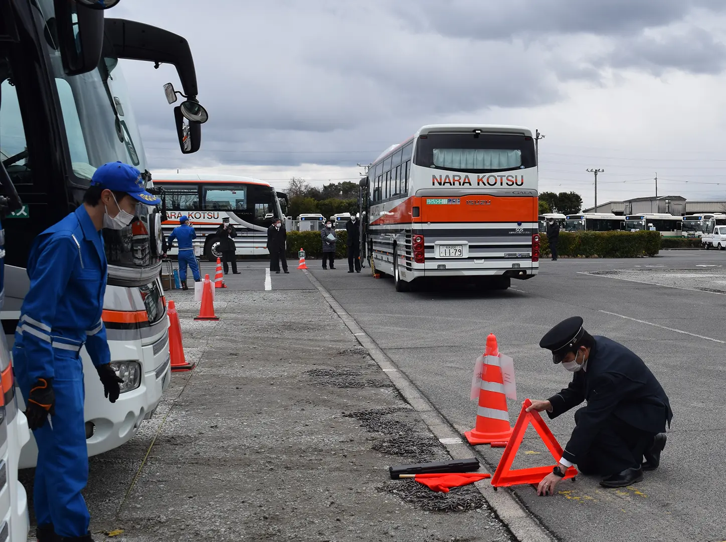 高速道路上での緊急事態対応研修
