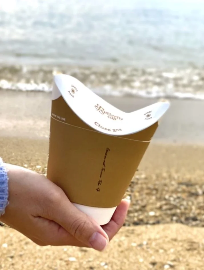 コーヒーカップ（紙製）